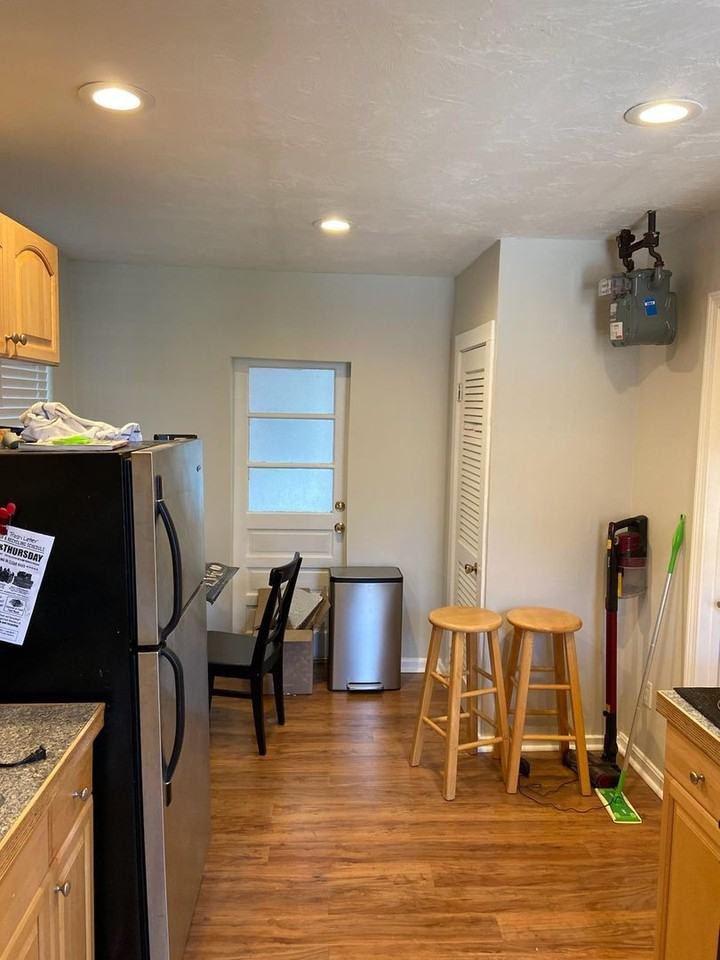 214 Hanover St - Photo 2 of 13