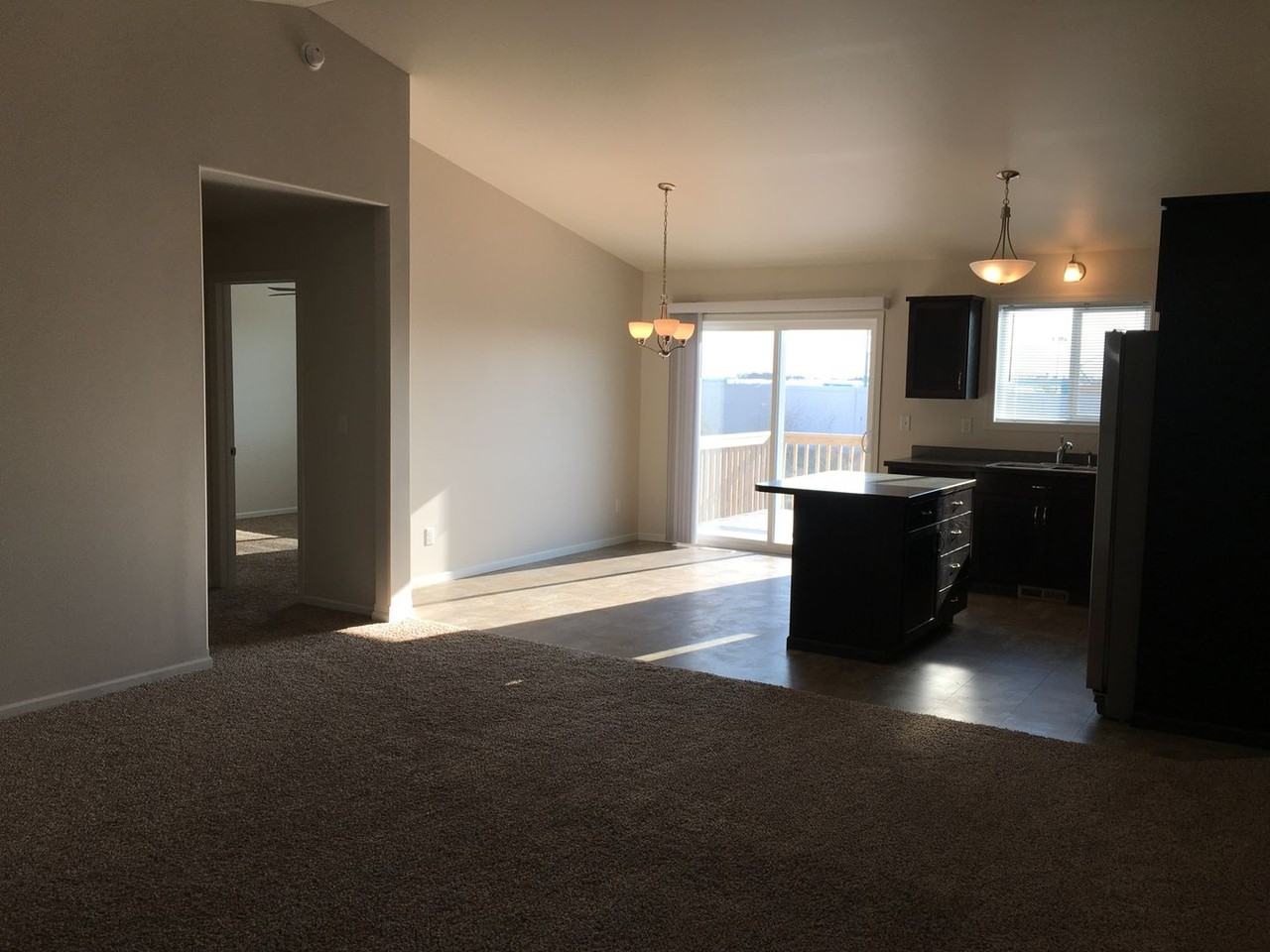 1327 4th St Nw - Photo 3 of 8