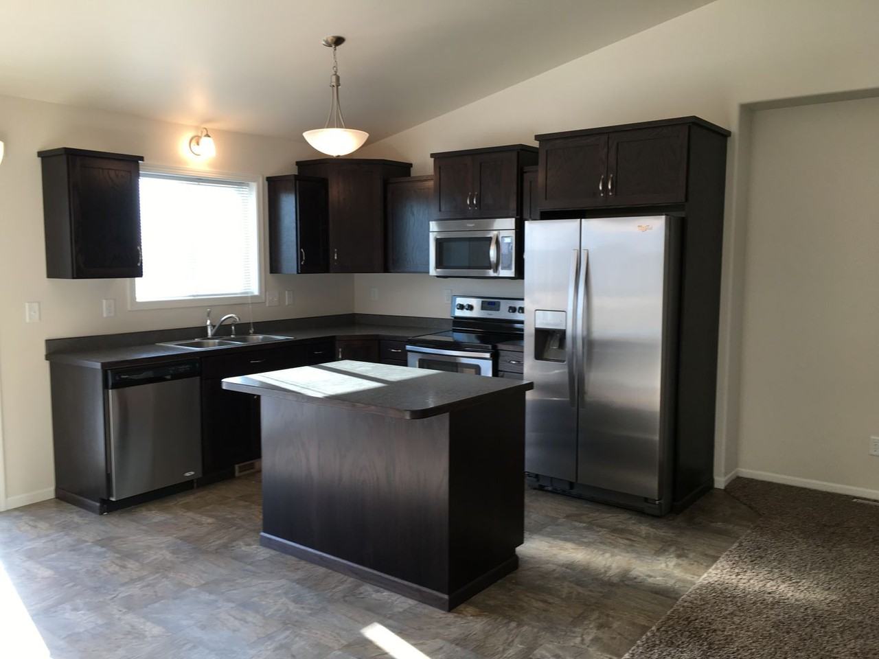 1327 4th St Nw - Photo 5 of 8