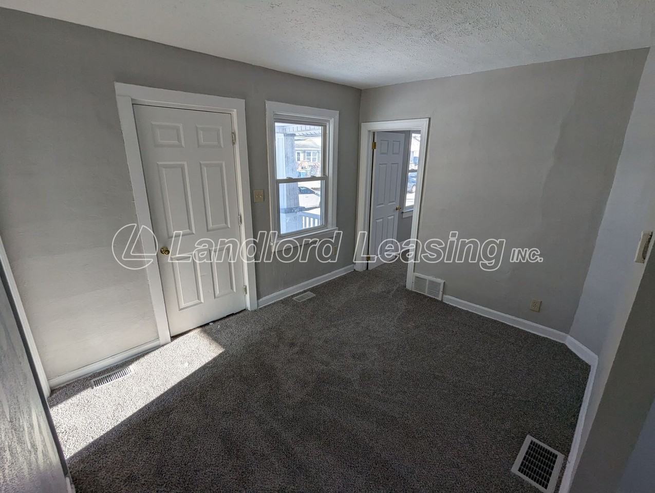 3251 Camden Ave - Photo 2 of 16