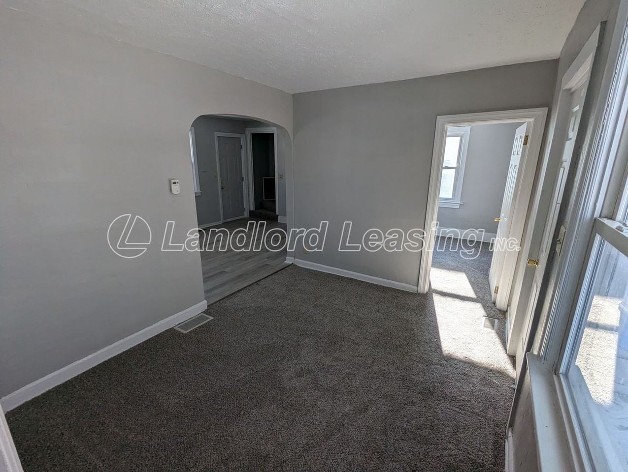 3251 Camden Ave - Photo 3 of 16