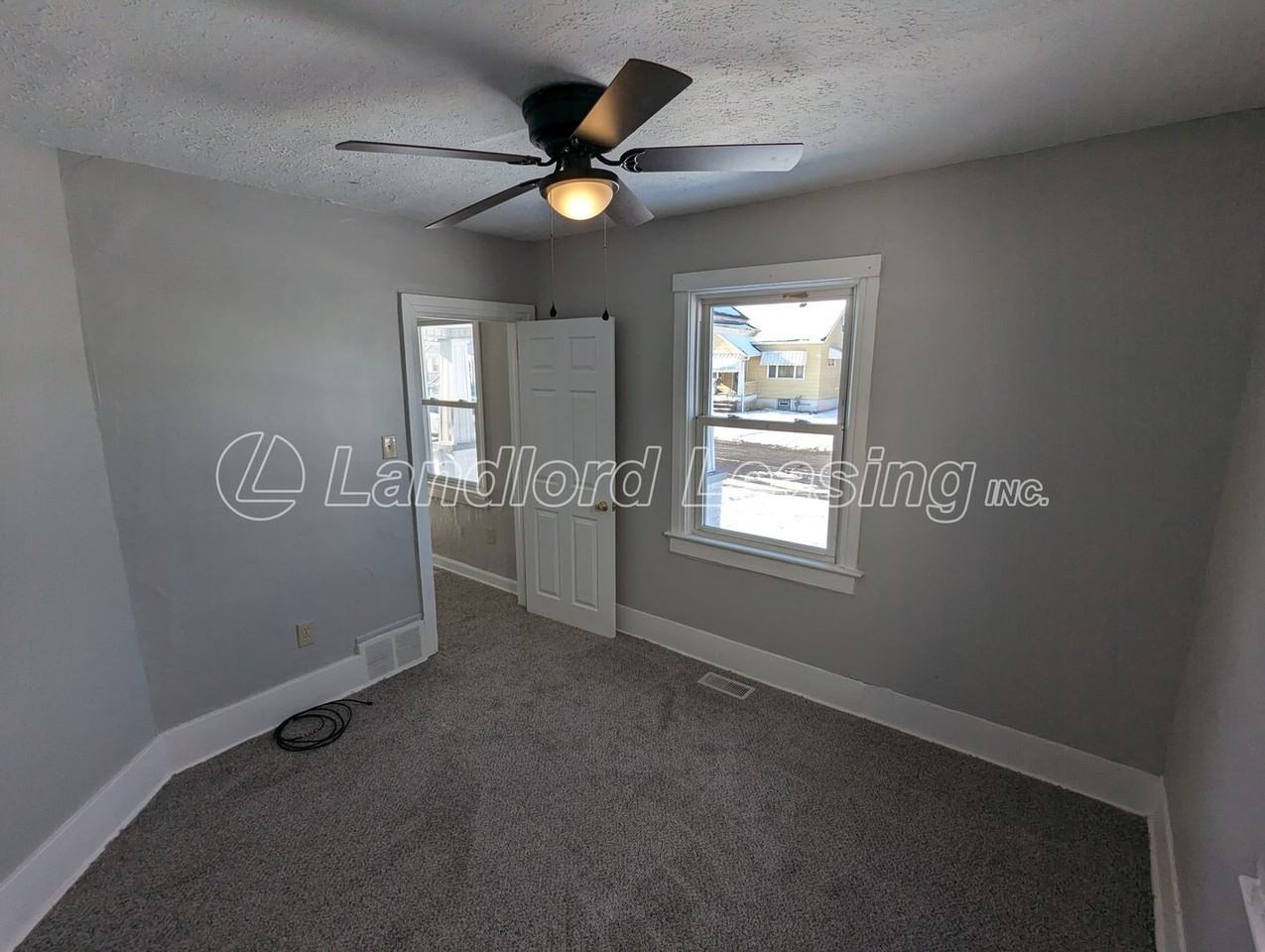 3251 Camden Ave - Photo 5 of 16