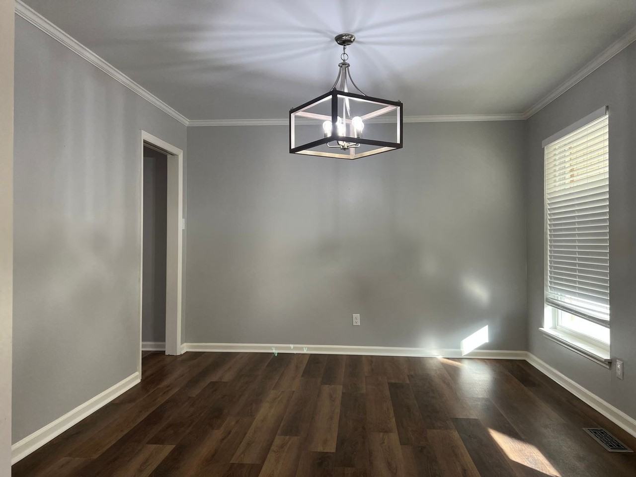 1816 Breckenridge Dr - Photo 3 of 24