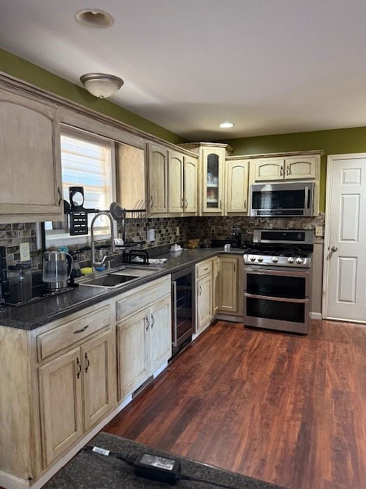 19355 Lambert Ln - Photo 3 of 17