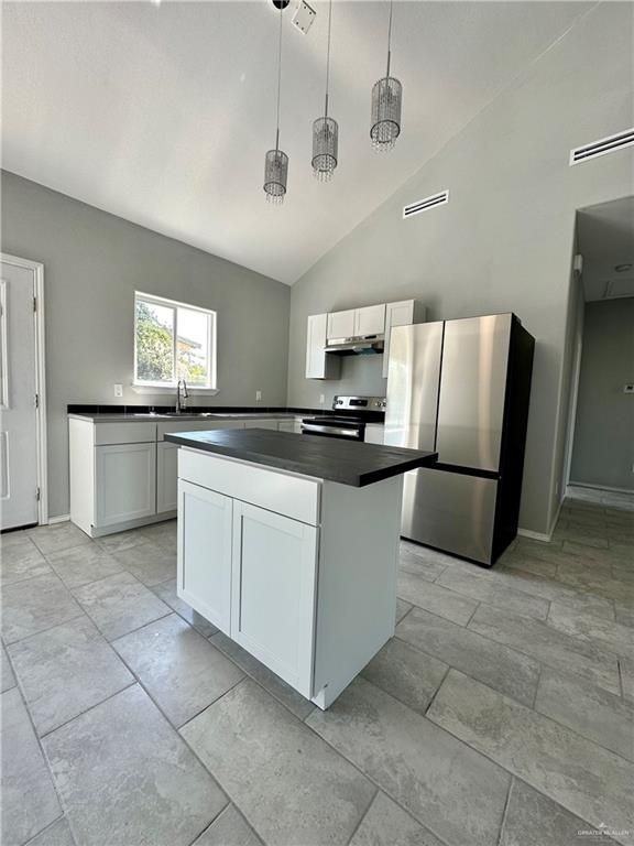 1421 N 21st St ##2 - Photo 3 of 10