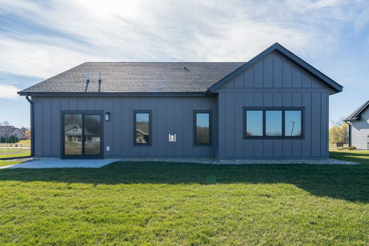 313 Pinehurst Dr #NA - Photo 2 of 12