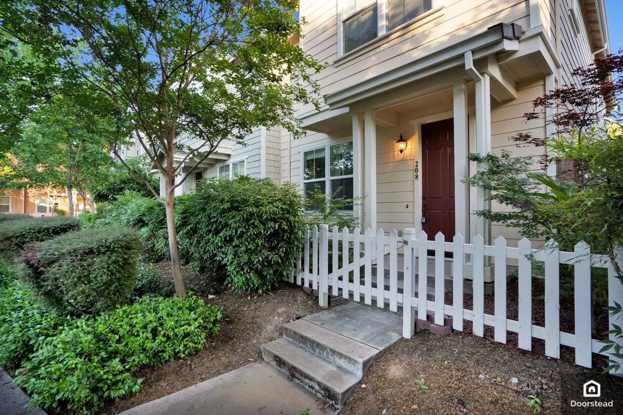 208 Hamlin Loop #NA - Photo 3 of 32