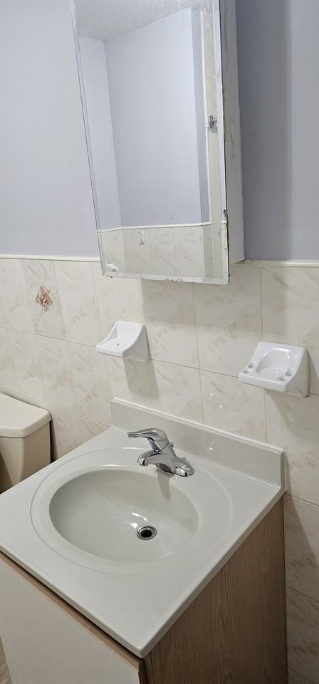 613 S 19th St #2 - Photo 4 of 20