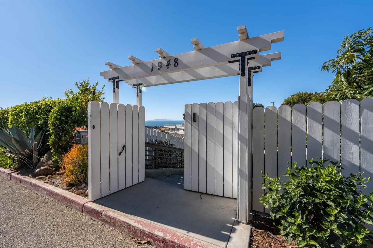 1948 Sunset Dr #NA - Photo 4 of 50