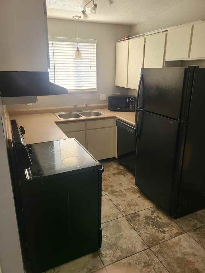 2679 S Melville Dr #NA - Photo 5 of 10