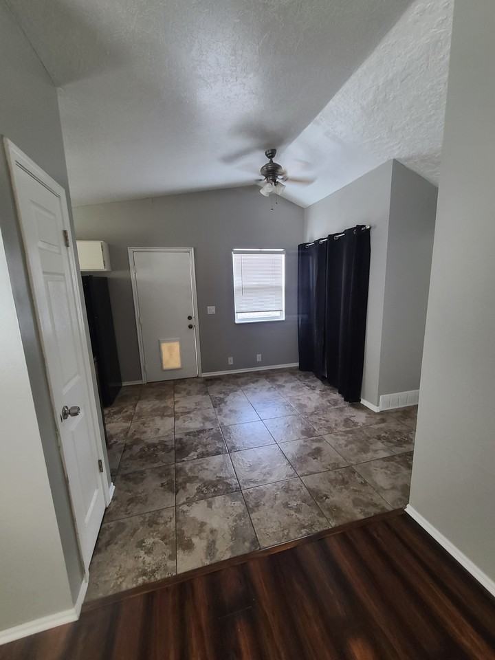 2679 S Melville Dr #NA - Photo 6 of 10