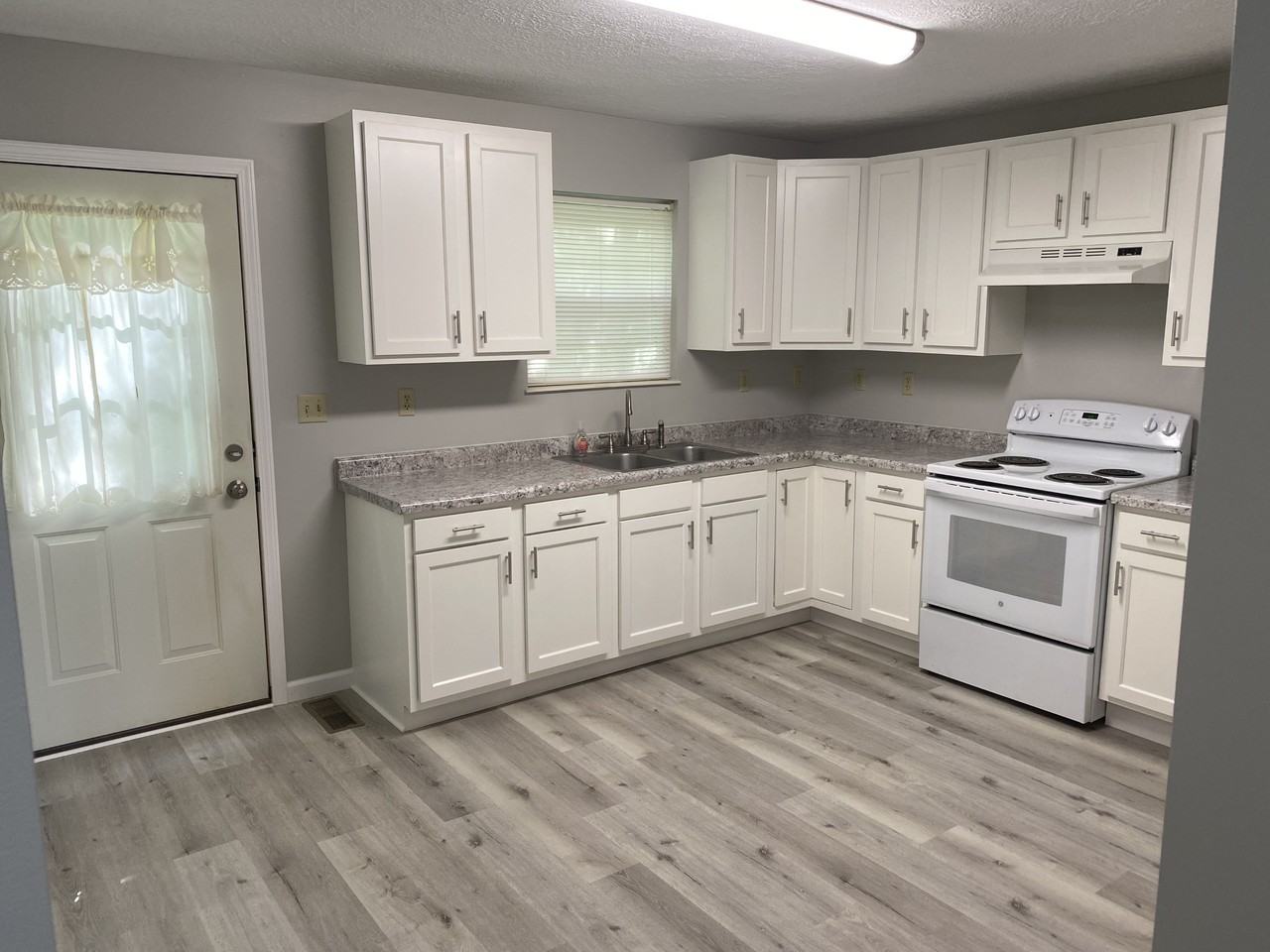 11625 State Road 56 #2 - Photo 3 of 20