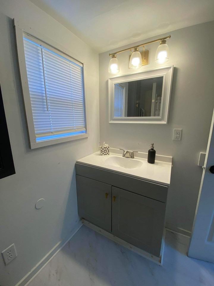 1803 Old Columbia Rd #A - Photo 3 of 7