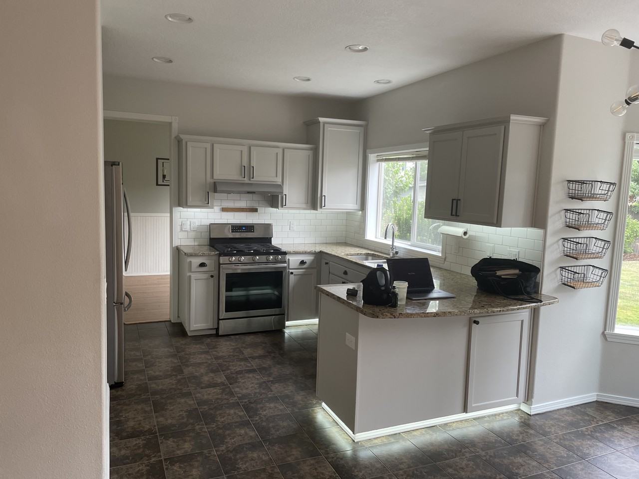 1333 32nd Pl #NA - Photo 2 of 11