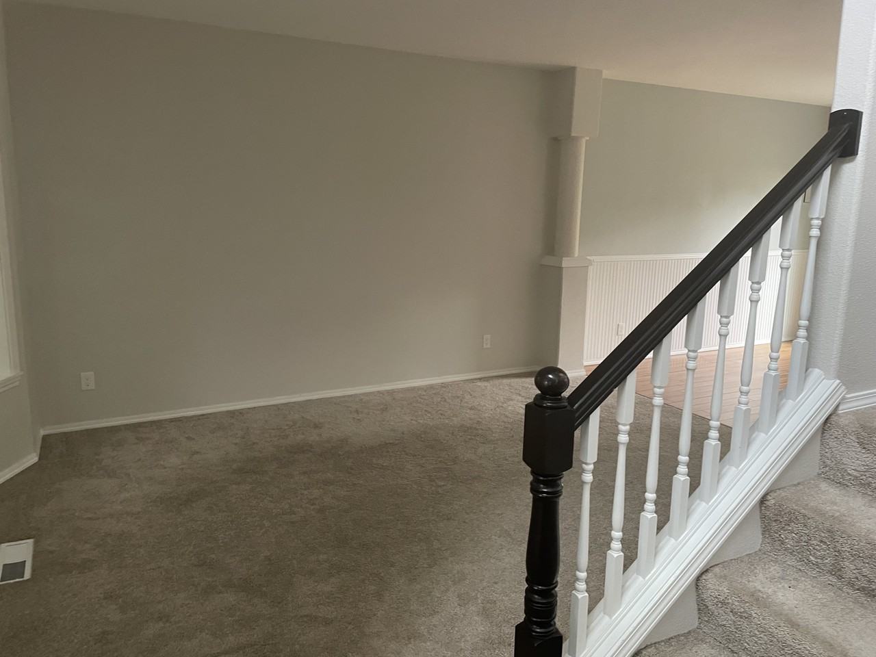 1333 32nd Pl #NA - Photo 3 of 11