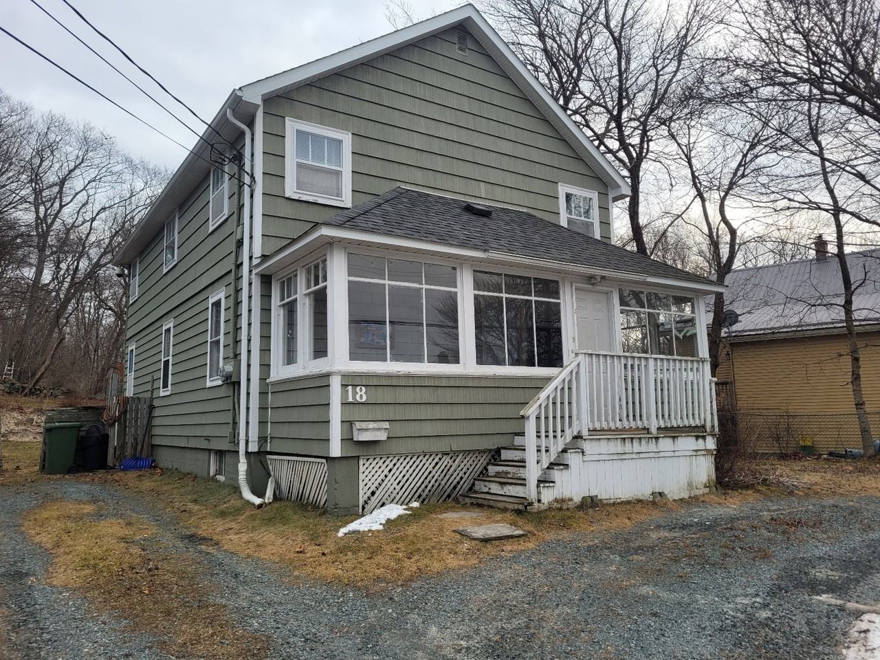 18 Sinclair St #1 - Photo 3 of 19