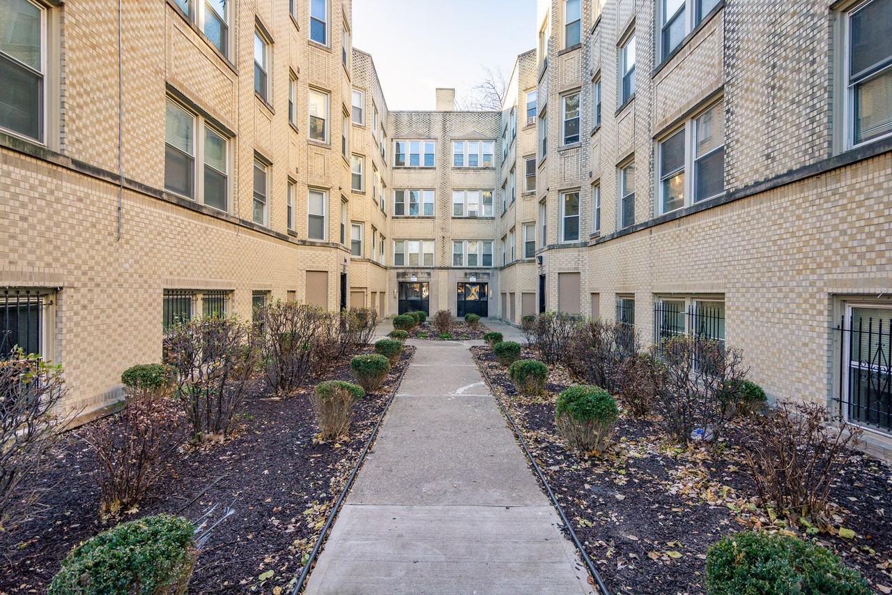 1115 E 81st Street - Photo 7 of 36