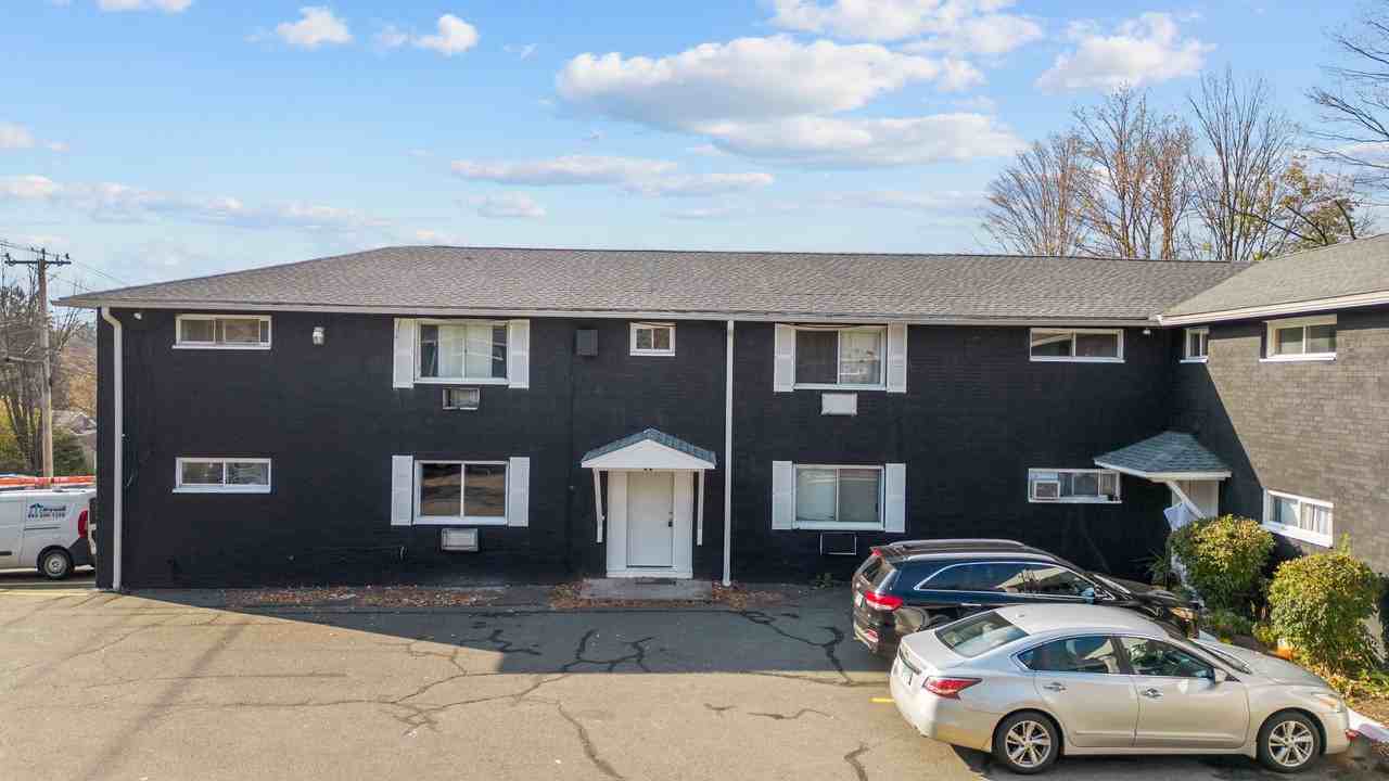 Hillside Gardens - Photo 4 of 5