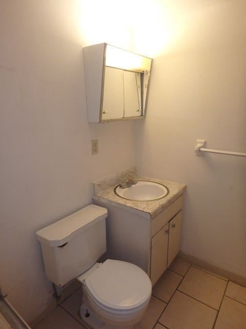 211 Waugh St - Photo 5 of 41