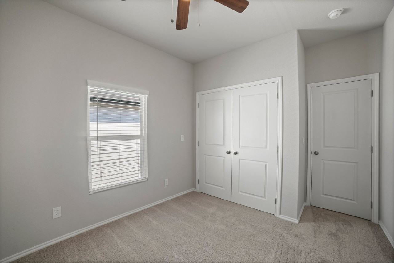 MOVE IN SPECIAL!! CALL FOR MORE DETAILS - Photo 2 of 12