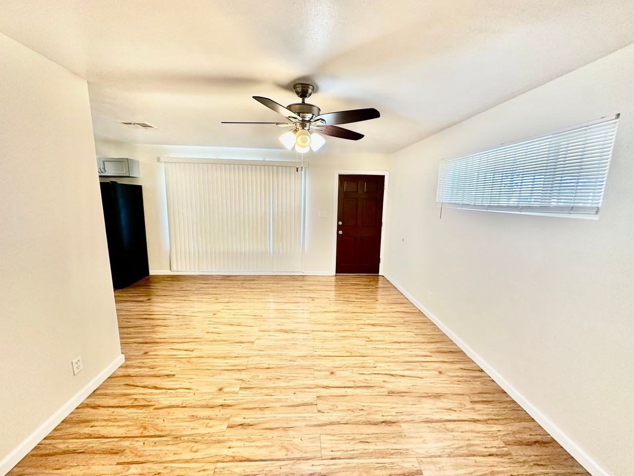 1406 E Drummond Ave - Photo 3 of 19
