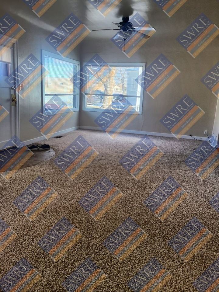 215 Thomas St - Photo 5 of 20