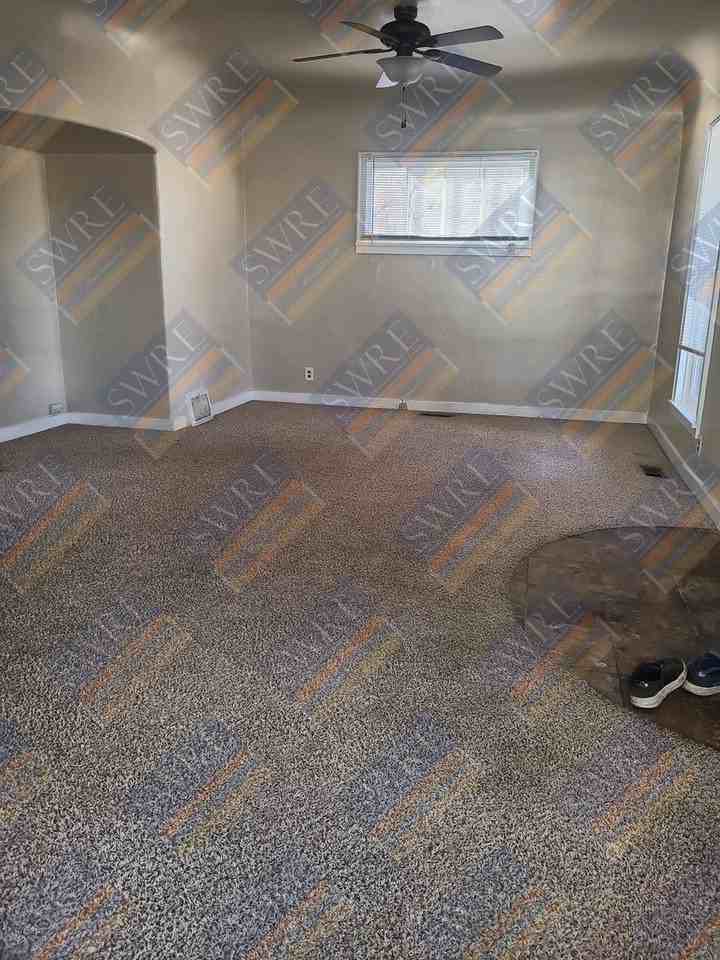 215 Thomas St - Photo 6 of 20