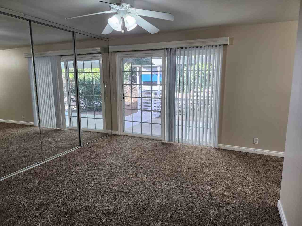 2968 Rainbow Valley Blvd - Photo 6 of 15