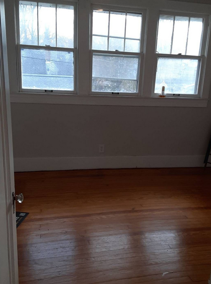 108 W Collins Ct - Photo 6 of 6