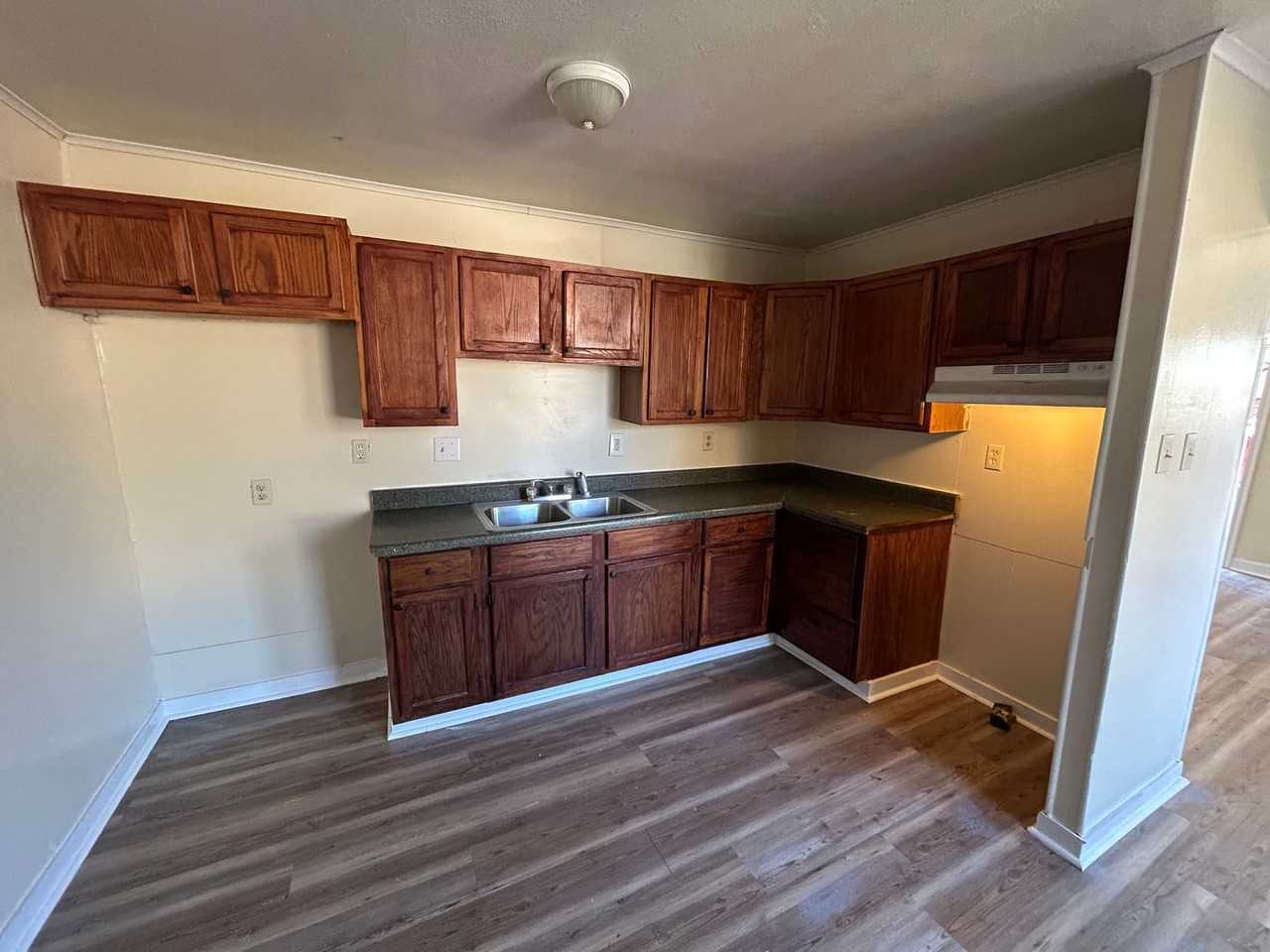 115 Joiner Ave - Photo 3 of 8