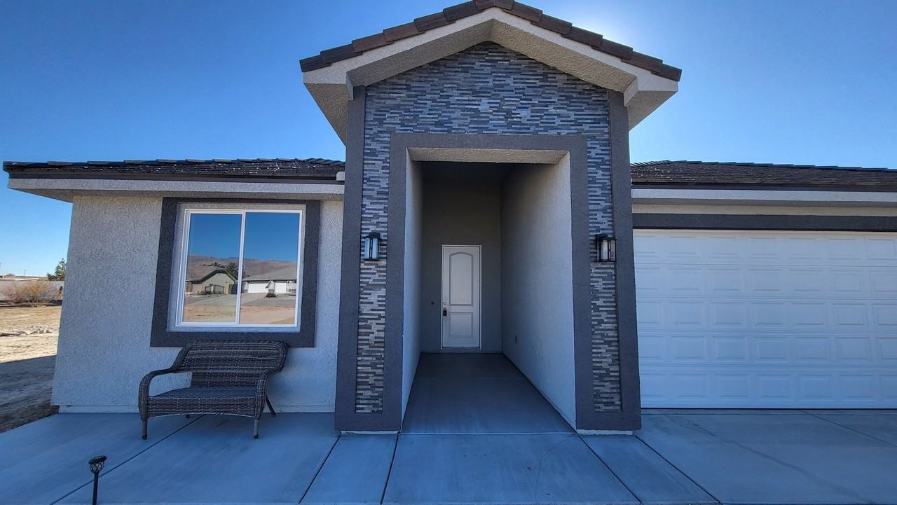 6801 Sandpebble St - Photo 4 of 40