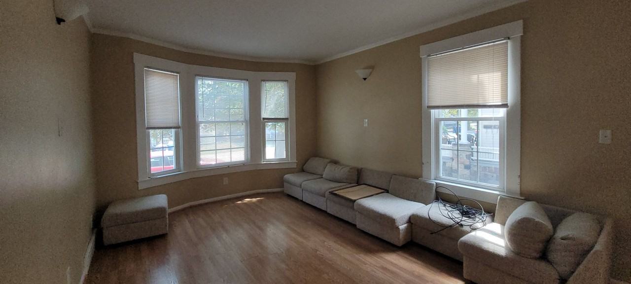 428 Hamilton Place - Photo 2 of 20