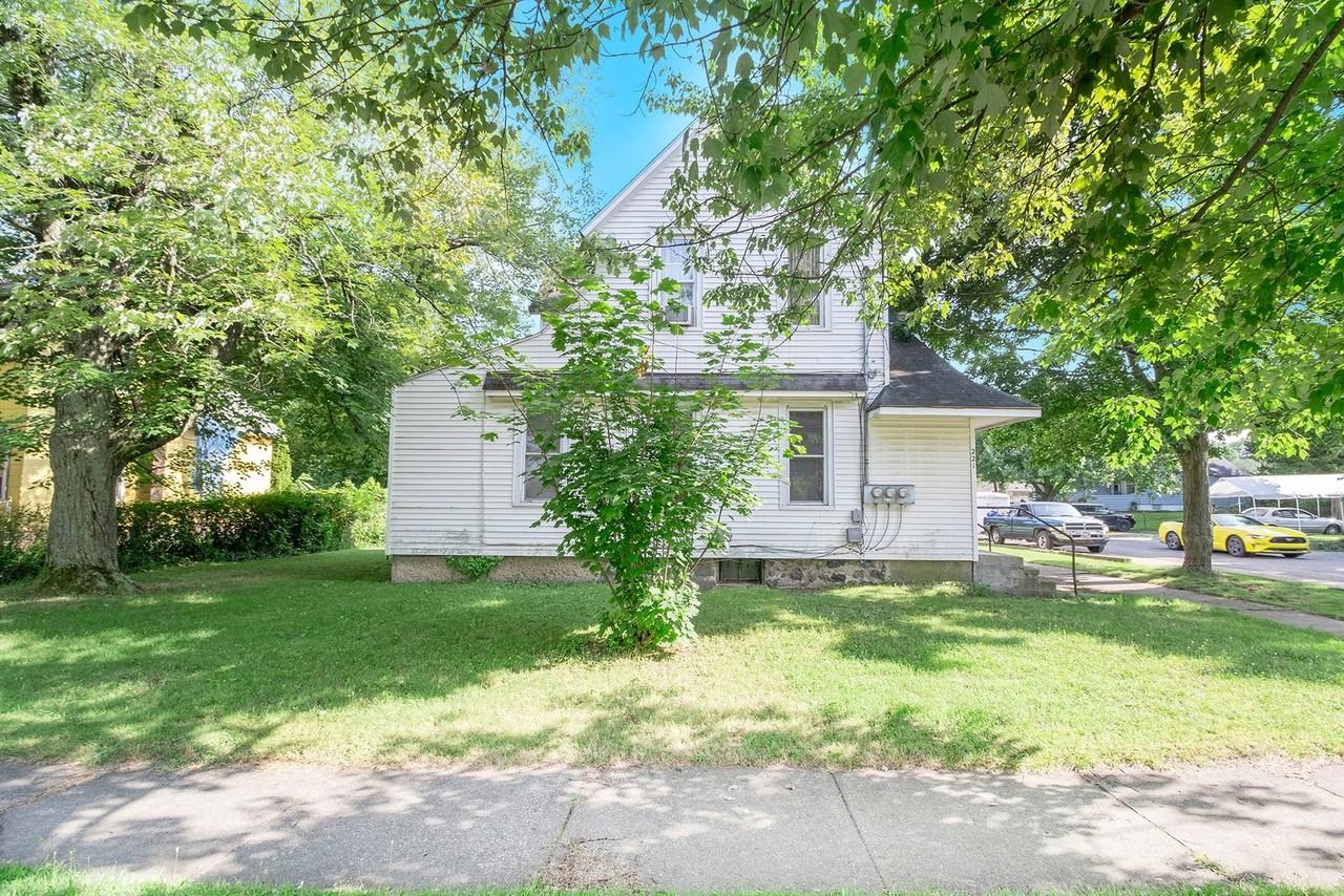 1703 S Park St - Photo 6 of 26