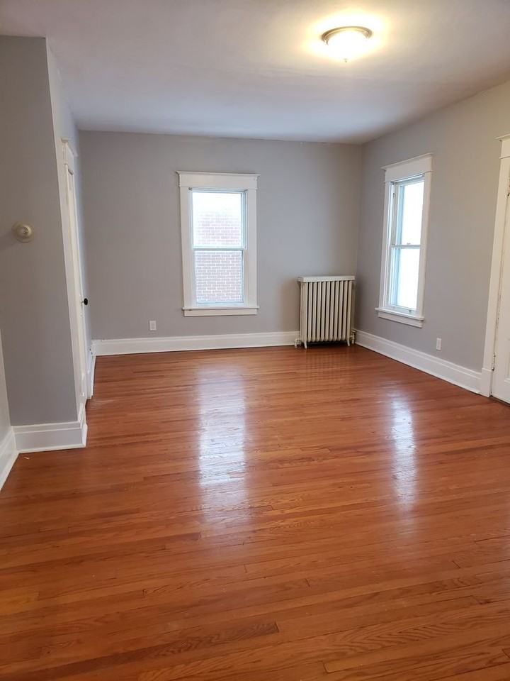 352 New Scotland Ave - Photo 2 of 4