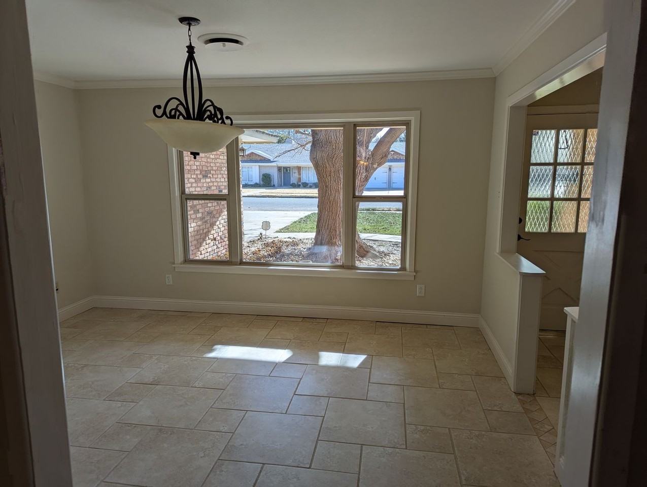 3808 64th Dr - Photo 4 of 16