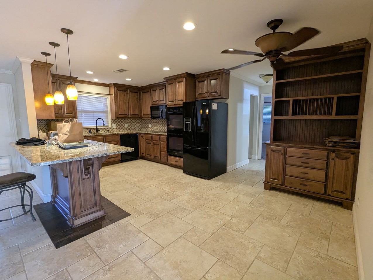 3808 64th Dr - Photo 3 of 16