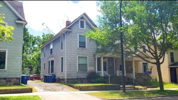 featured image of 328 Catherine Street