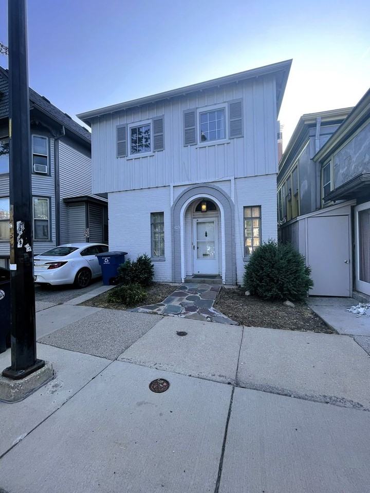 403 South Division Street