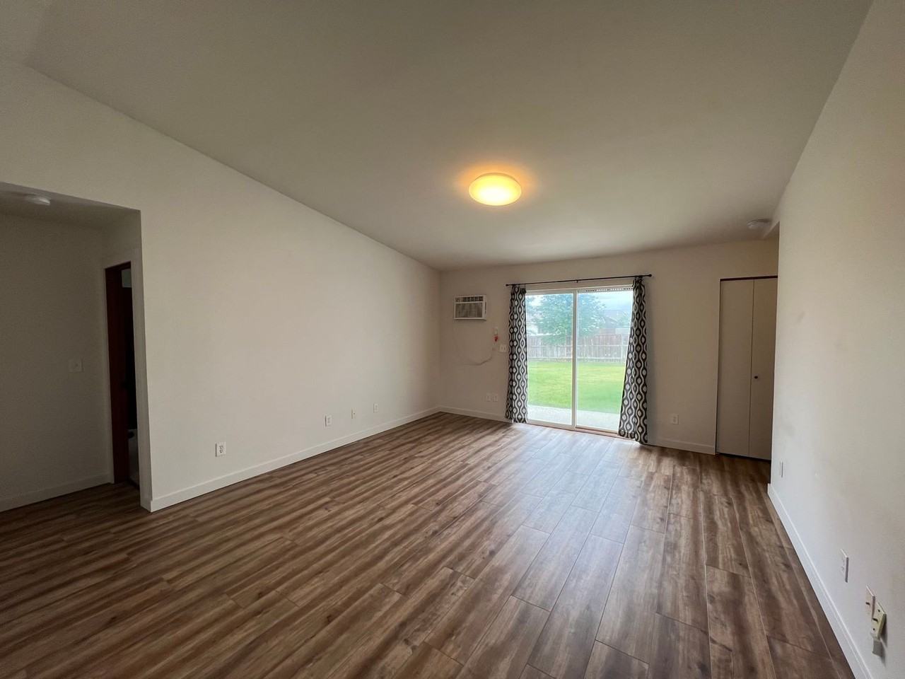 805 E White Birch Ave - Photo 5 of 25