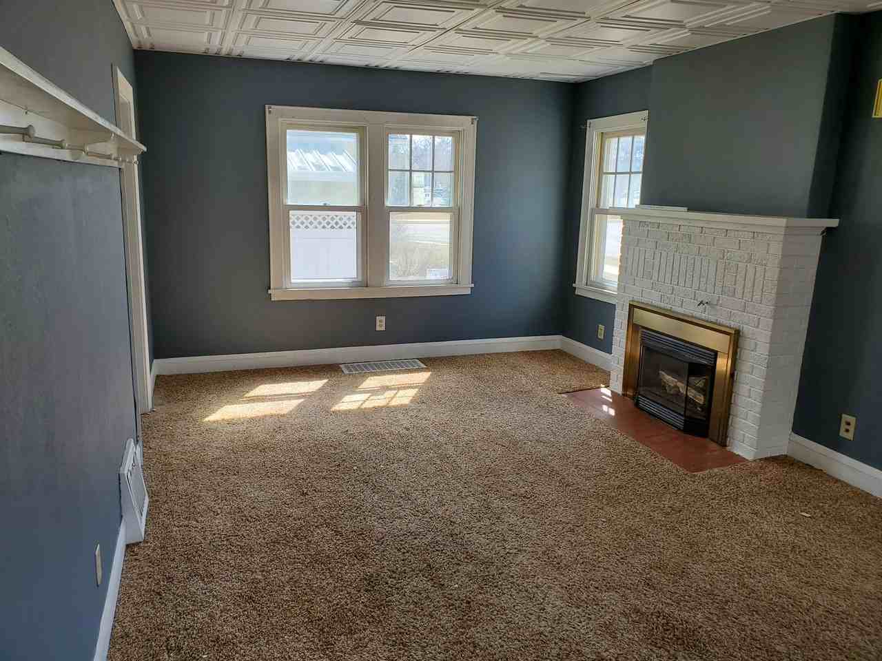 1102 3rd St Nw - Photo 6 of 17