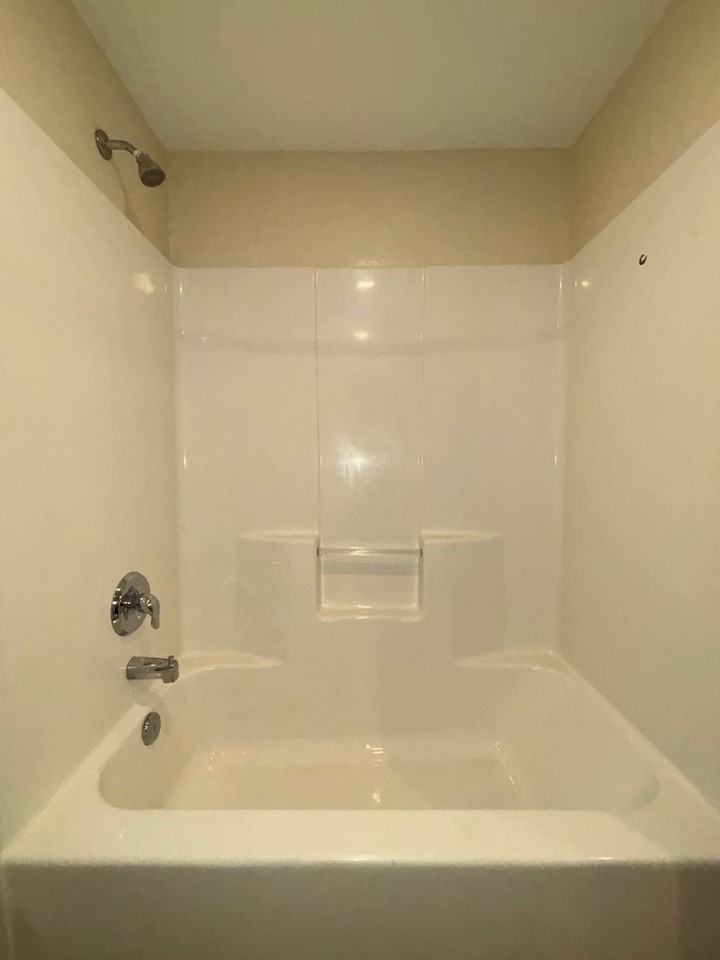 601 601 N National #229 - Photo 5 of 7