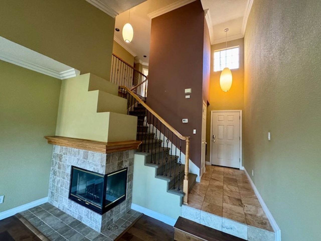 1461 Indianhead Cir - Photo 3 of 25