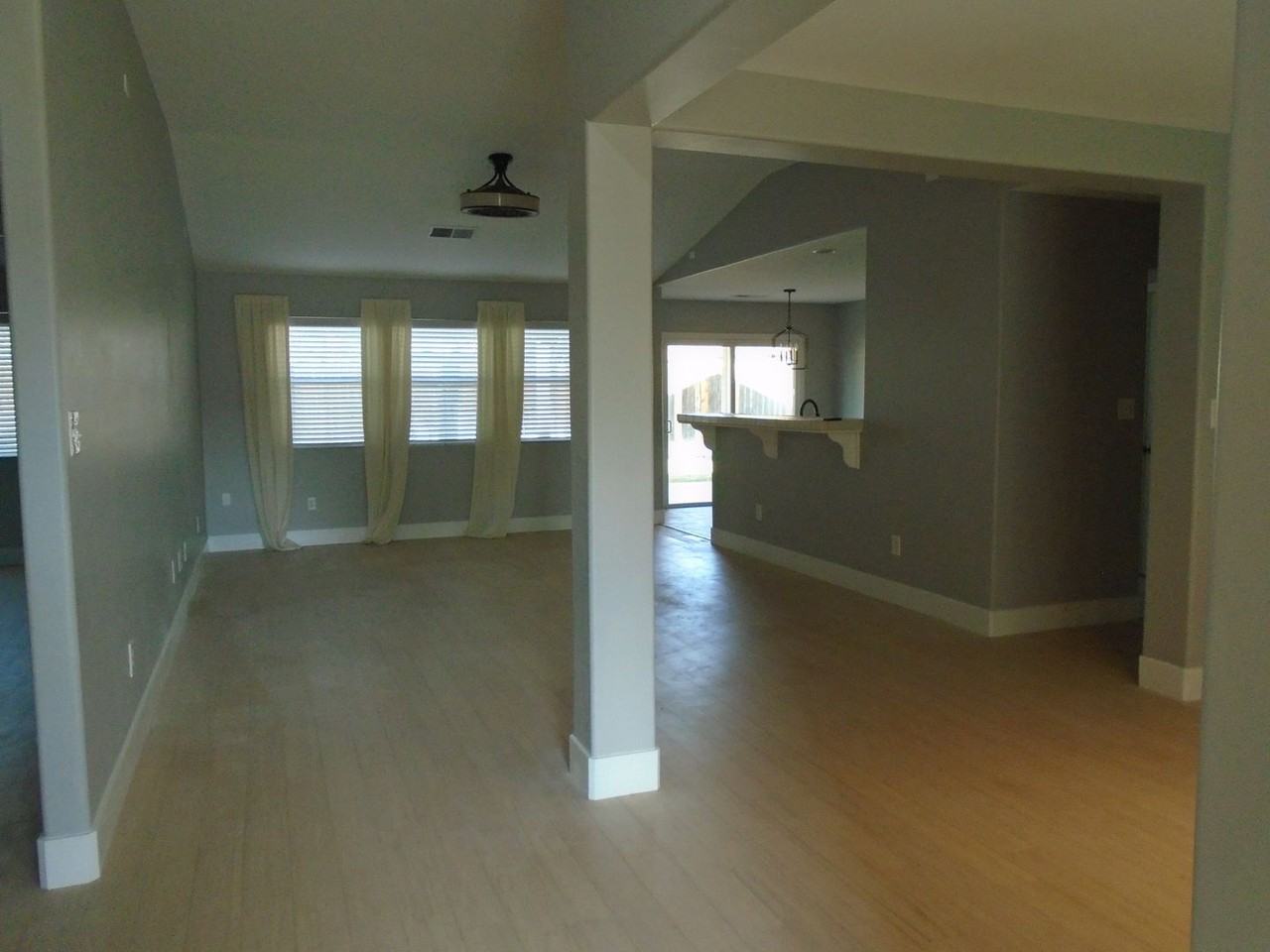 11106 Edna Valley St - Photo 3 of 13
