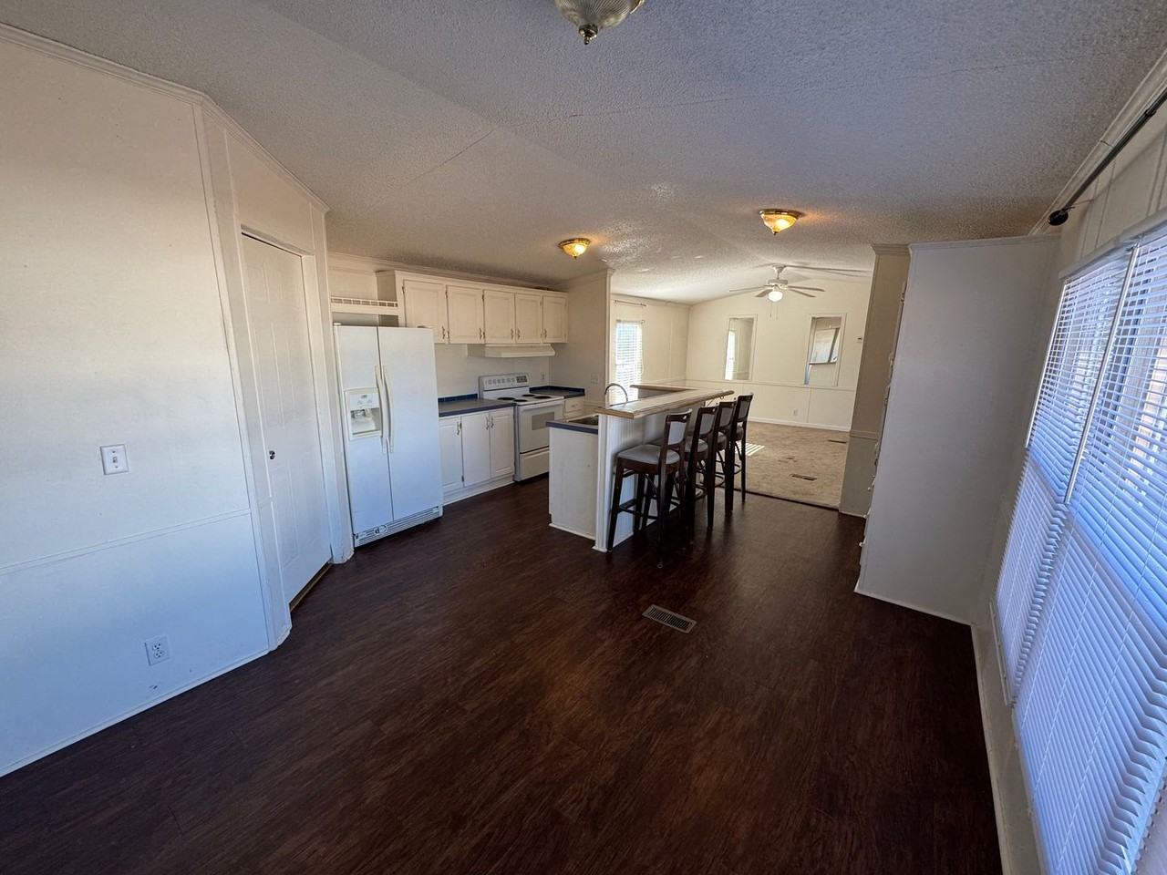 1004 Pennsylvania Ave Nw - Photo 2 of 14