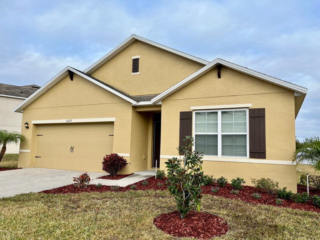 3227 Bayou Bay Dr - Photo 2 of 30