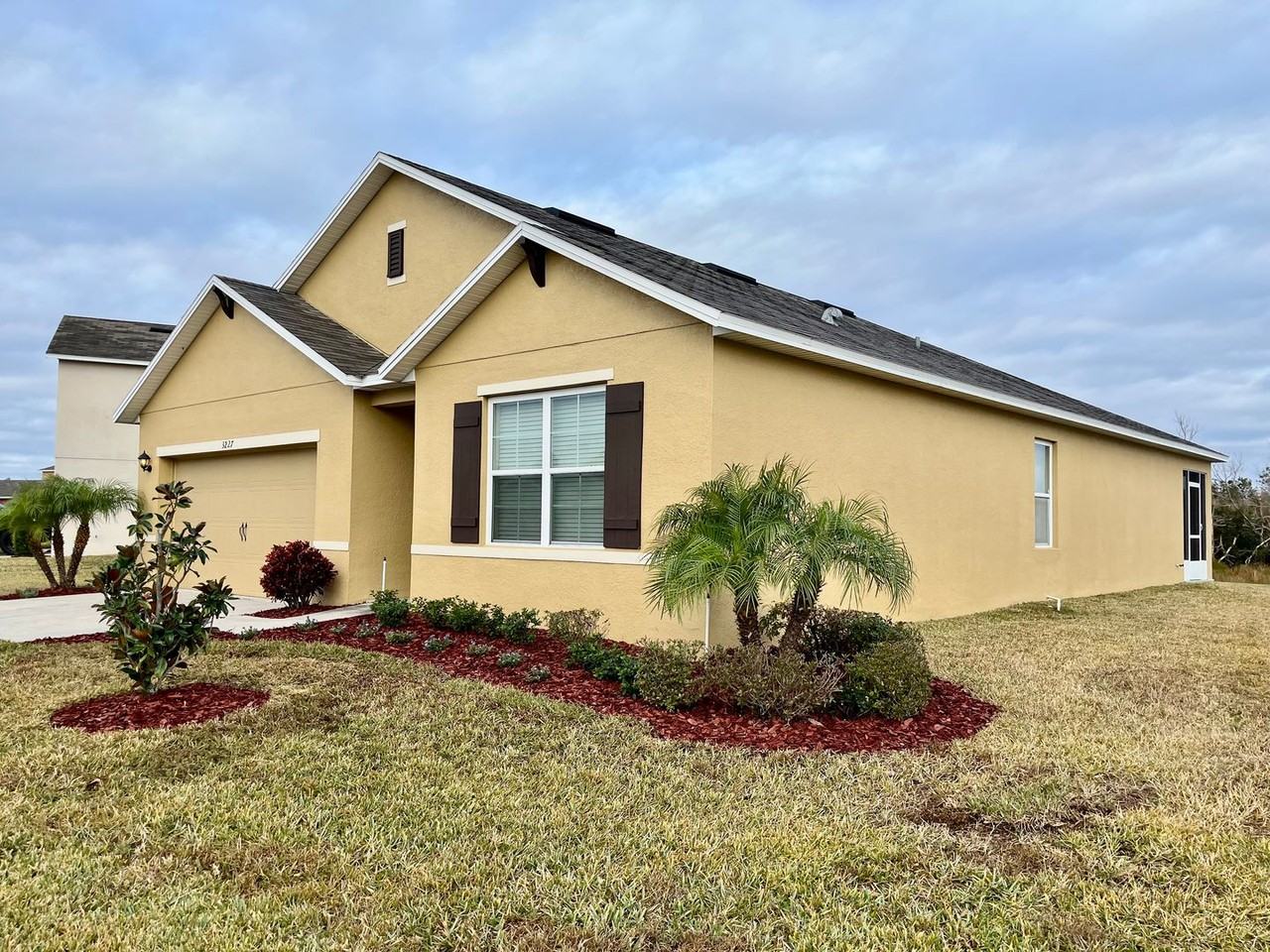 3227 Bayou Bay Dr - Photo 4 of 30