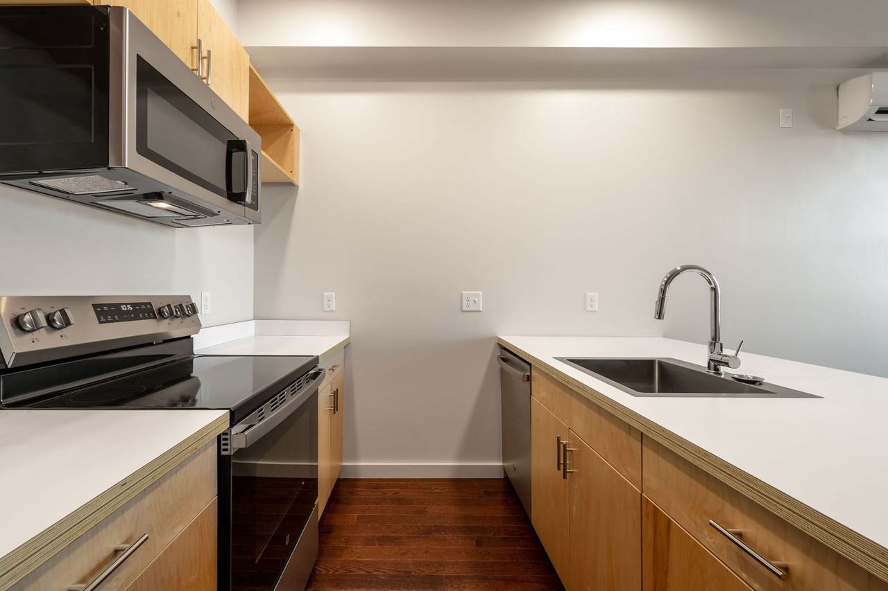 56 East McMicken Avenue - Photo 6 of 22