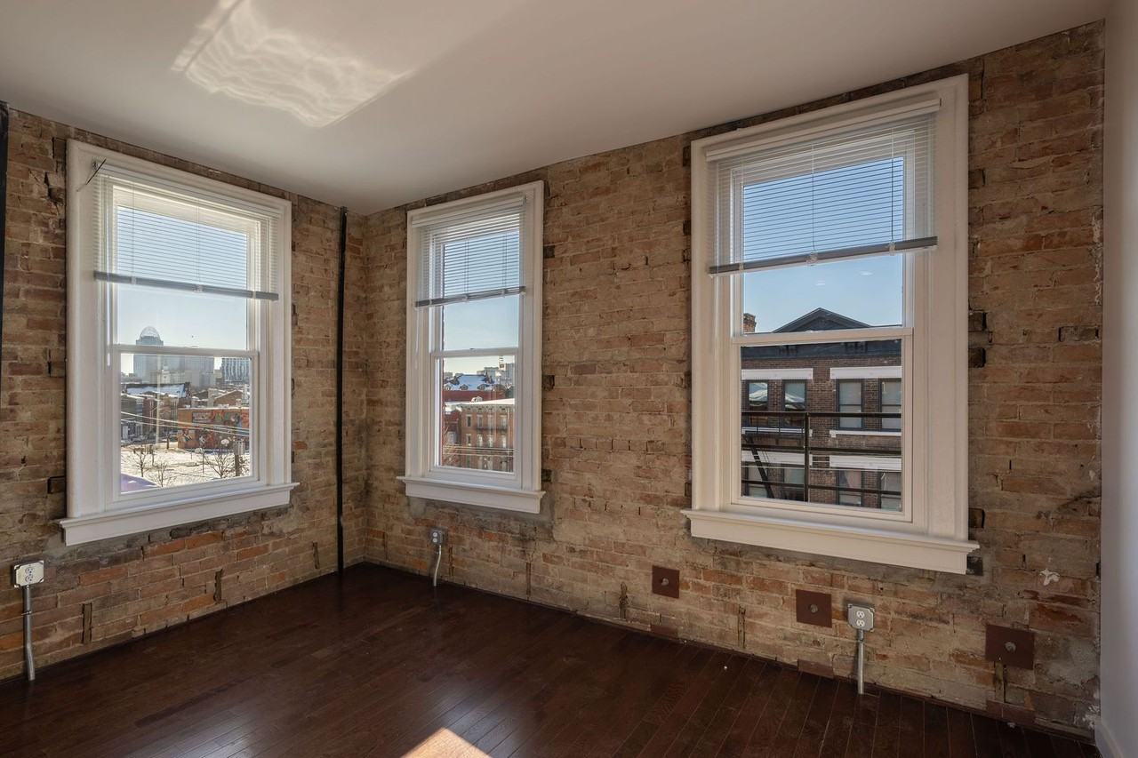 56 East McMicken Avenue - Photo 5 of 23