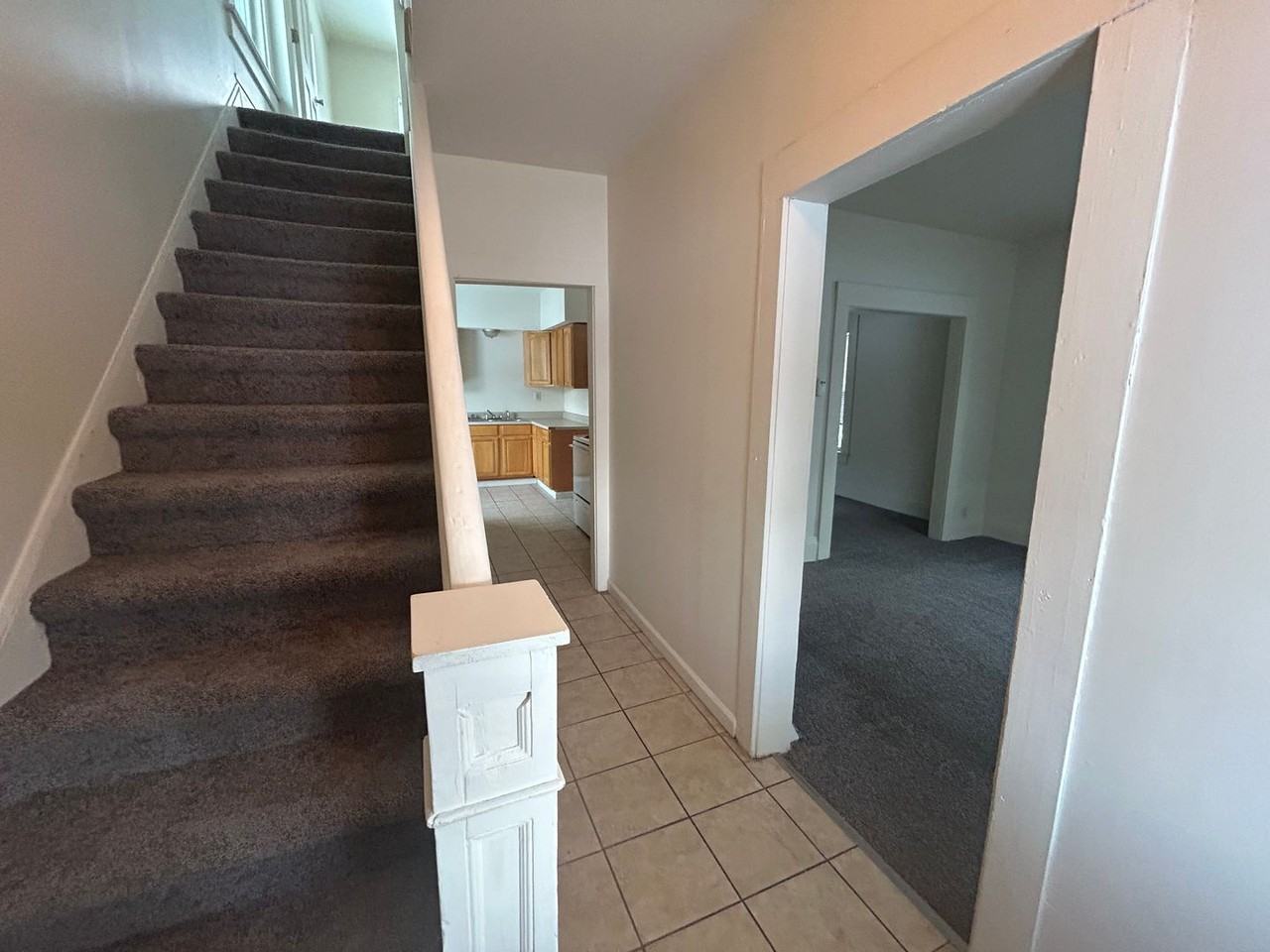 322 Mcconnell St - Photo 2 of 17