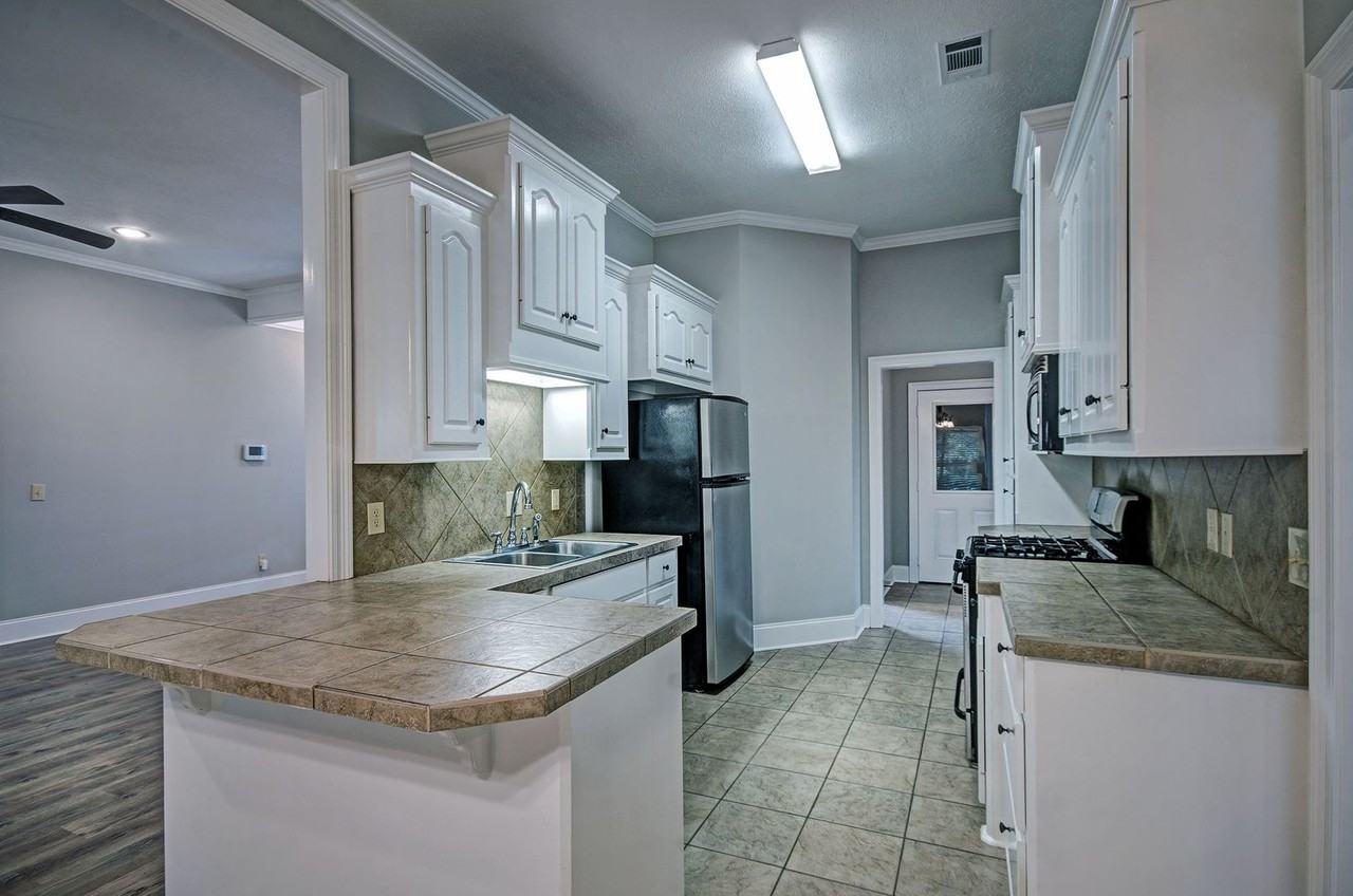 123 Cedar Green Dr - Photo 5 of 24